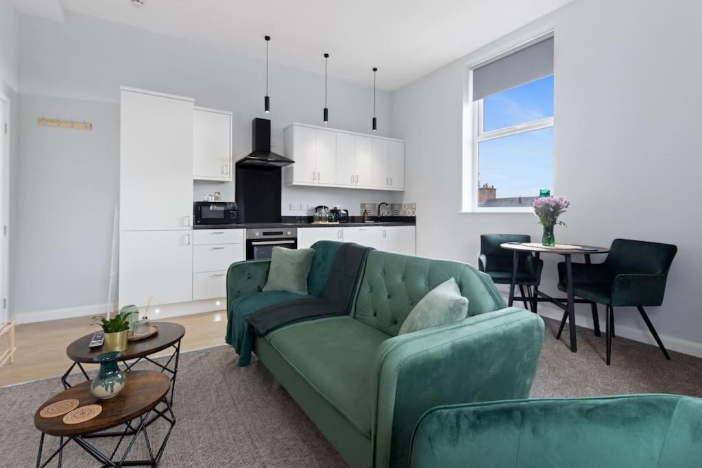 Modern Apartment Free Parking Double Bed Suite 5 Nottingham Exterior photo